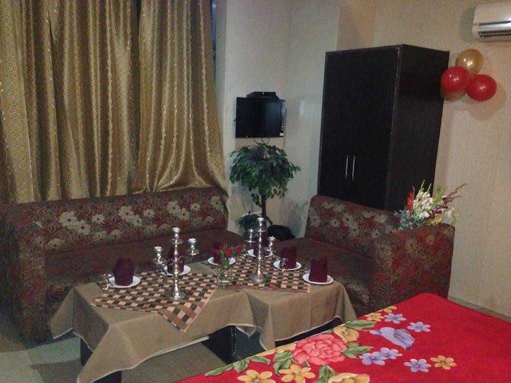 Hotel Silver Stone Ludhiana Ngoại thất bức ảnh