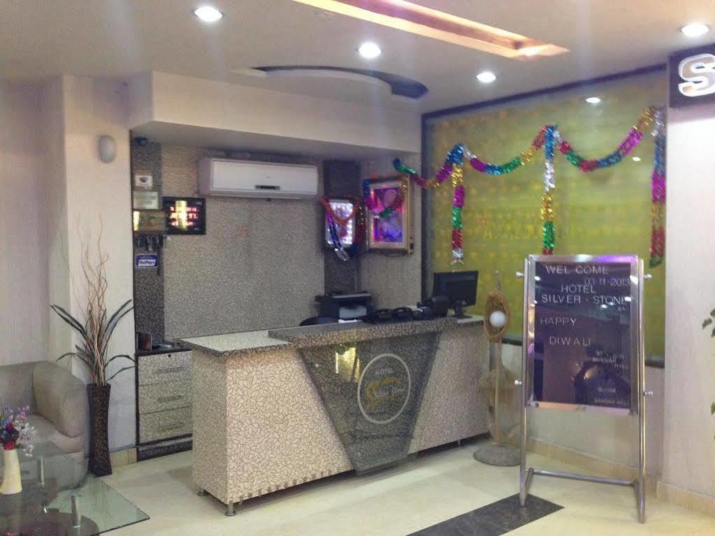 Hotel Silver Stone Ludhiana Ngoại thất bức ảnh